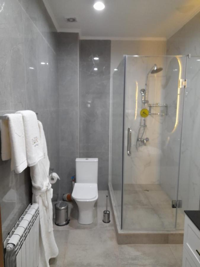Dora Hotel Simkent Buitenkant foto