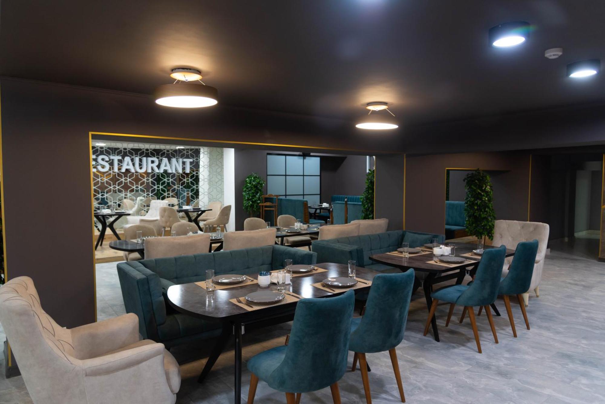 Dora Hotel Simkent Buitenkant foto